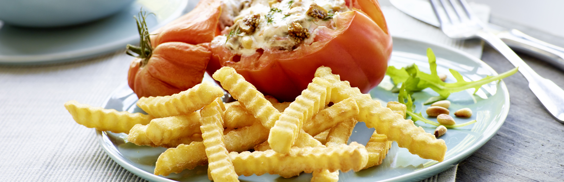 Chef Frites mit gefüllten Ochsenherztomaten