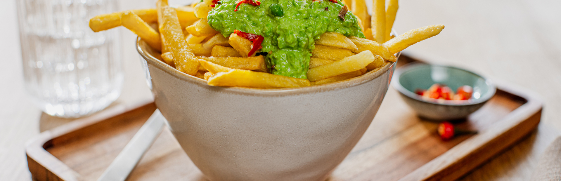 Erbsen Guacamole mit Air Fryer Frites