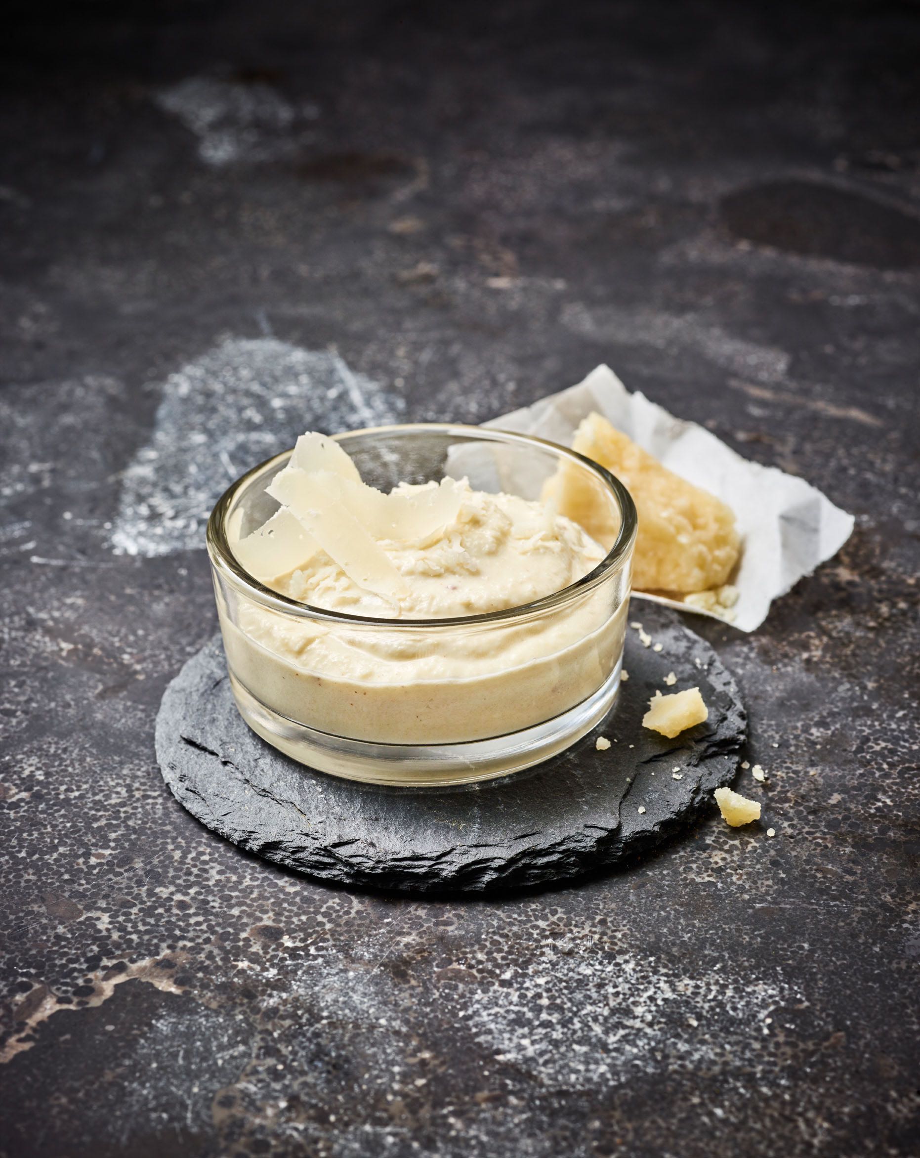 Parmesan-Dip im 