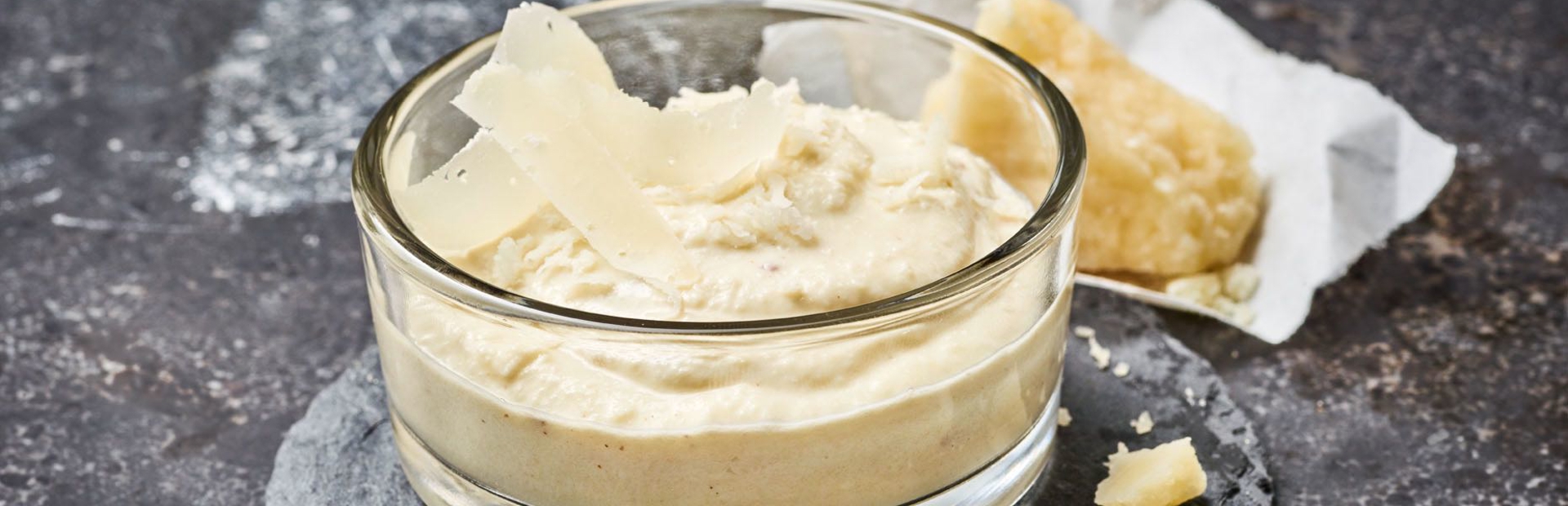 Parmesan-Dip im 