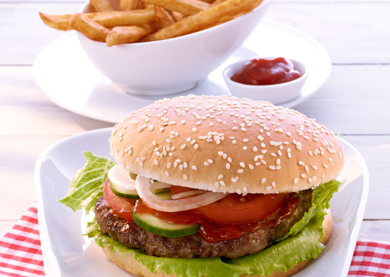 Hamburger mit Western Frites