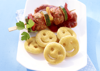 Hackbällchen-Gemüse-Spieße mit Smiles